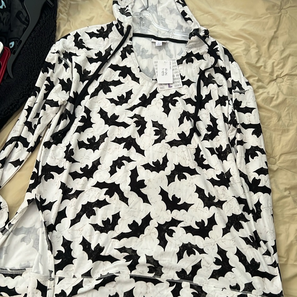 Lularoe Eliza V-neck hoodie
